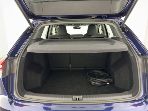 Audi Q4 e-tron 40 Launch edition Advanced 77 kWh [ 3-Fase-11kW ] (INCL-BTW) Aut. *NAVI-FULLMAP | MATRIX-LED | KEYLESS | CAMERA | AUDI-SOUND |  DIGI-COCKPIT | DAB | AMBIENTLIGHT | HEATED-SPORTSEATS | PRIVACYGLASS | CRUISE | 19''ALU*