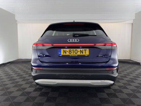 Audi Q4 e-tron 40 Launch edition Advanced 77 kWh [ 3-Fase-11kW ] (INCL-BTW) Aut. *NAVI-FULLMAP | MATRIX-LED | KEYLESS | CAMERA | AUDI-SOUND |  DIGI-COCKPIT | DAB | AMBIENTLIGHT | HEATED-SPORTSEATS | PRIVACYGLASS | CRUISE | 19''ALU*