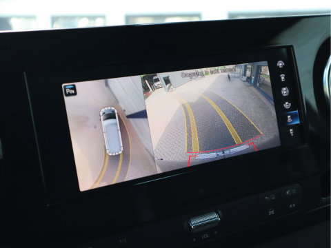 Mercedes-Benz Sprinter 319 CDI 3.0 V6 Euro 6 Automaat L2H2 - 3,5t KG Trekhaak - MBUX - LED