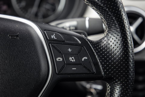 Mercedes-Benz B-Klasse 180 Ambition AUTOMAAT / CRUISE CONTROLE / NAVI / TREKHAAK / LEER