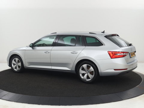 Škoda Superb 1.4 TSI iV Business Edition | SOH 87,2% | Camera | Carplay | Full LED | Digital Cockpit | Navigatie | Climate control | Cruise control | Bluetooth | Parkeerhulp | PHEV | Plug In