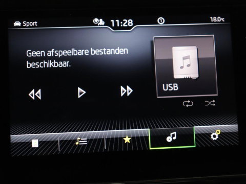 Škoda Superb 1.4 TSI iV Business Edition | SOH 87,2% | Camera | Carplay | Full LED | Digital Cockpit | Navigatie | Climate control | Cruise control | Bluetooth | Parkeerhulp | PHEV | Plug In
