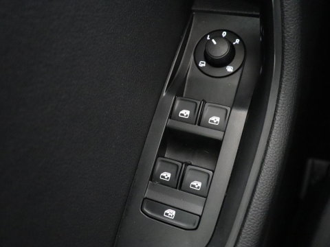 Škoda Superb 1.4 TSI iV Business Edition | SOH 87,2% | Camera | Carplay | Full LED | Digital Cockpit | Navigatie | Climate control | Cruise control | Bluetooth | Parkeerhulp | PHEV | Plug In