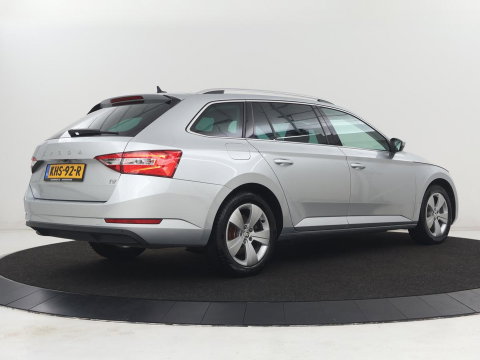 Škoda Superb 1.4 TSI iV Business Edition | SOH 87,2% | Camera | Carplay | Full LED | Digital Cockpit | Navigatie | Climate control | Cruise control | Bluetooth | Parkeerhulp | PHEV | Plug In