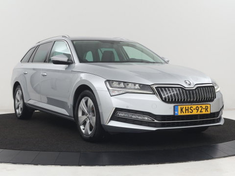 Škoda Superb 1.4 TSI iV Business Edition | SOH 87,2% | Camera | Carplay | Full LED | Digital Cockpit | Navigatie | Climate control | Cruise control | Bluetooth | Parkeerhulp | PHEV | Plug In