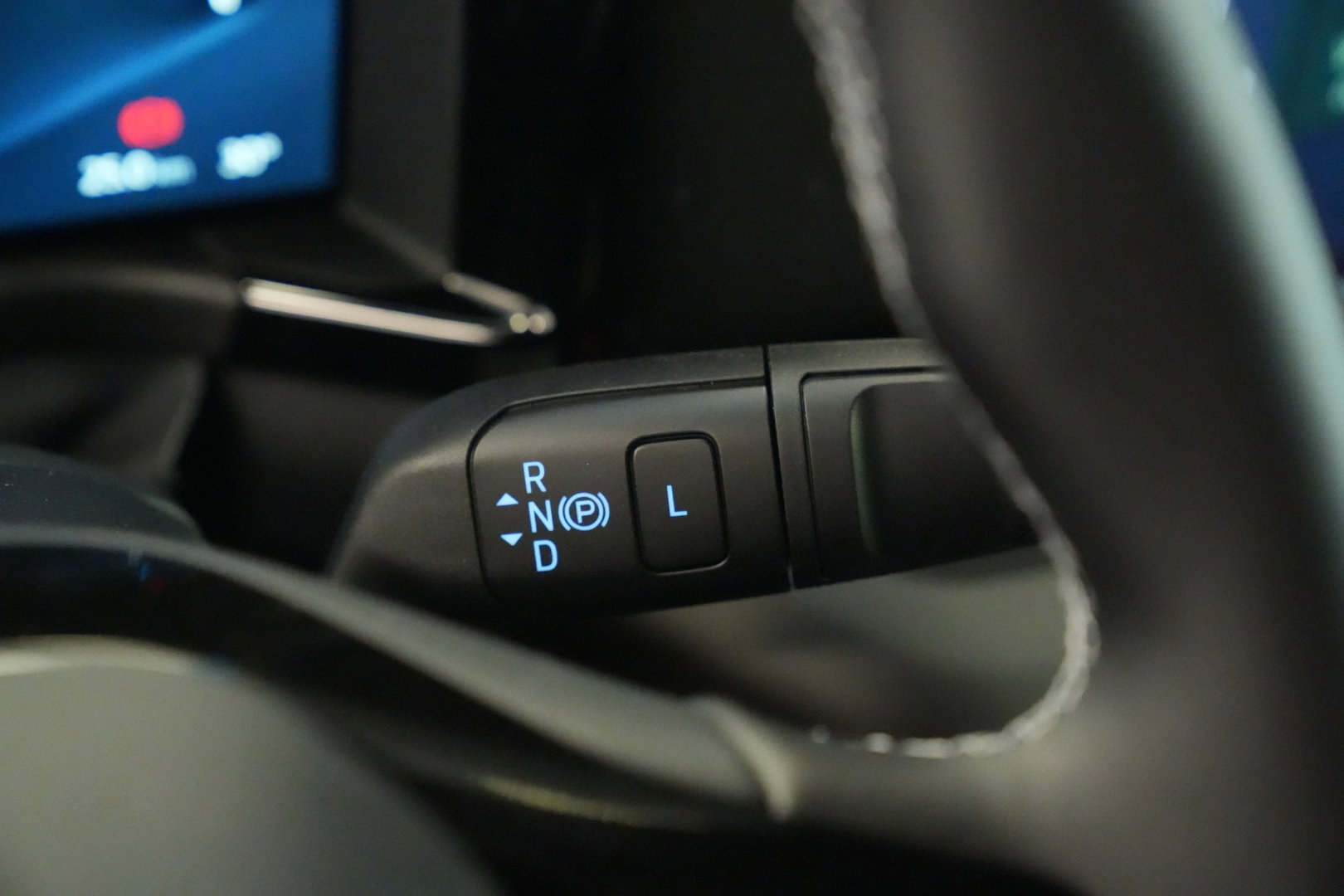 Ford E-Transit Cour. Limited 54 kWh PDC ACC Climate Carplay