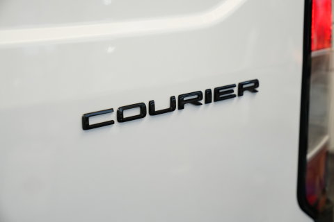 Ford E-Transit Cour. Limited 54 kWh PDC ACC Climate Carplay