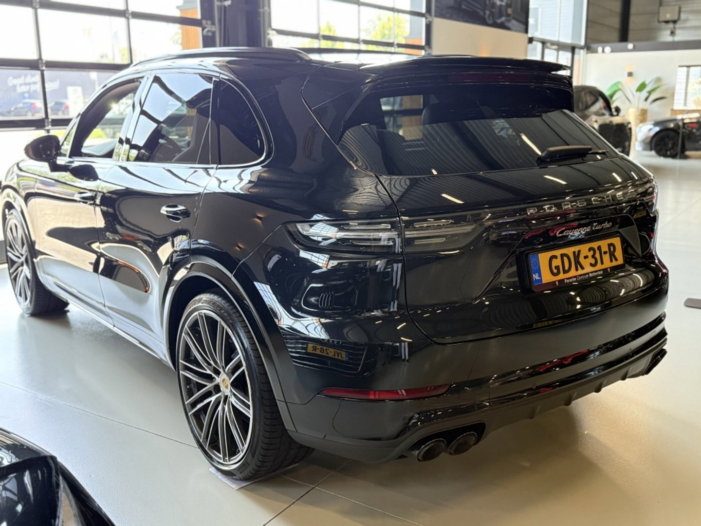 Porsche Cayenne 4.0 Turbo V8 549PK Sport Design / Carbon / PDLS+ / Keramische re
