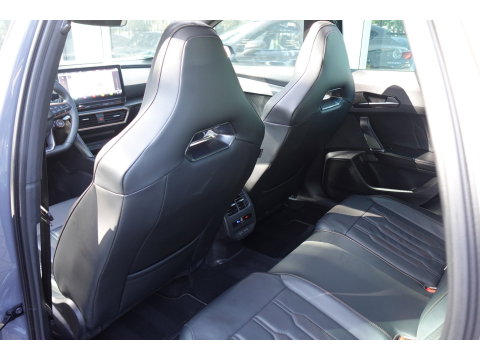 CUPRA Formentor 1.4 e-Hybrid VZ Copper PANO CAM KEYLESS