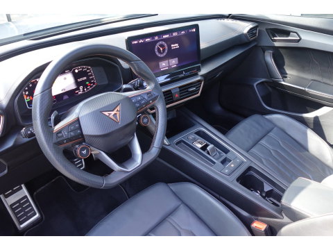 CUPRA Formentor 1.4 e-Hybrid VZ Copper PANO CAM KEYLESS