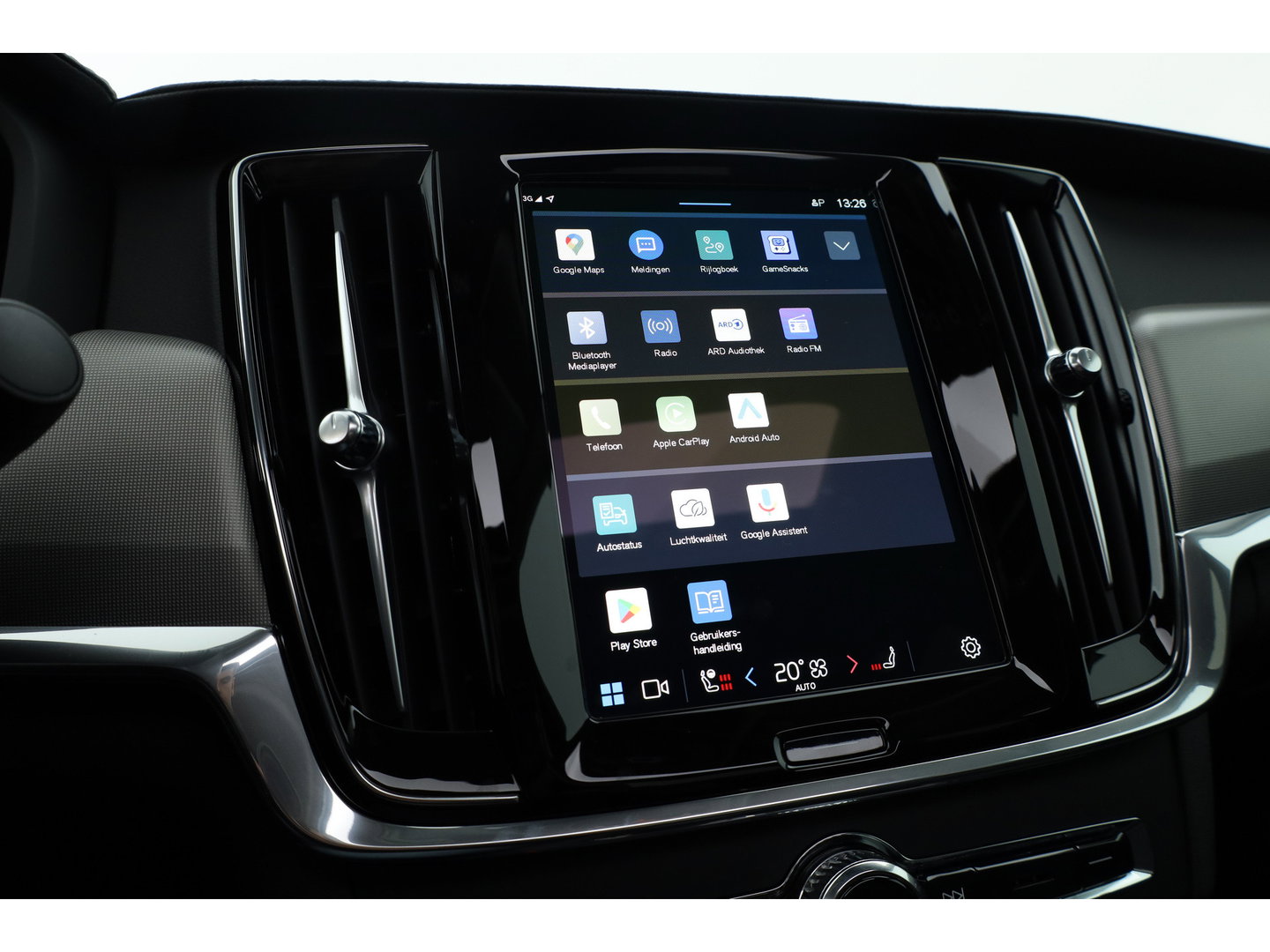 Volvo S90 2.0 T8 AWD Plus Dark | Luchtvering | Pano | Blis | ACC | Elek. stoel+mem. | Stuur- & 4x stoelverw. | H&K | 20" |