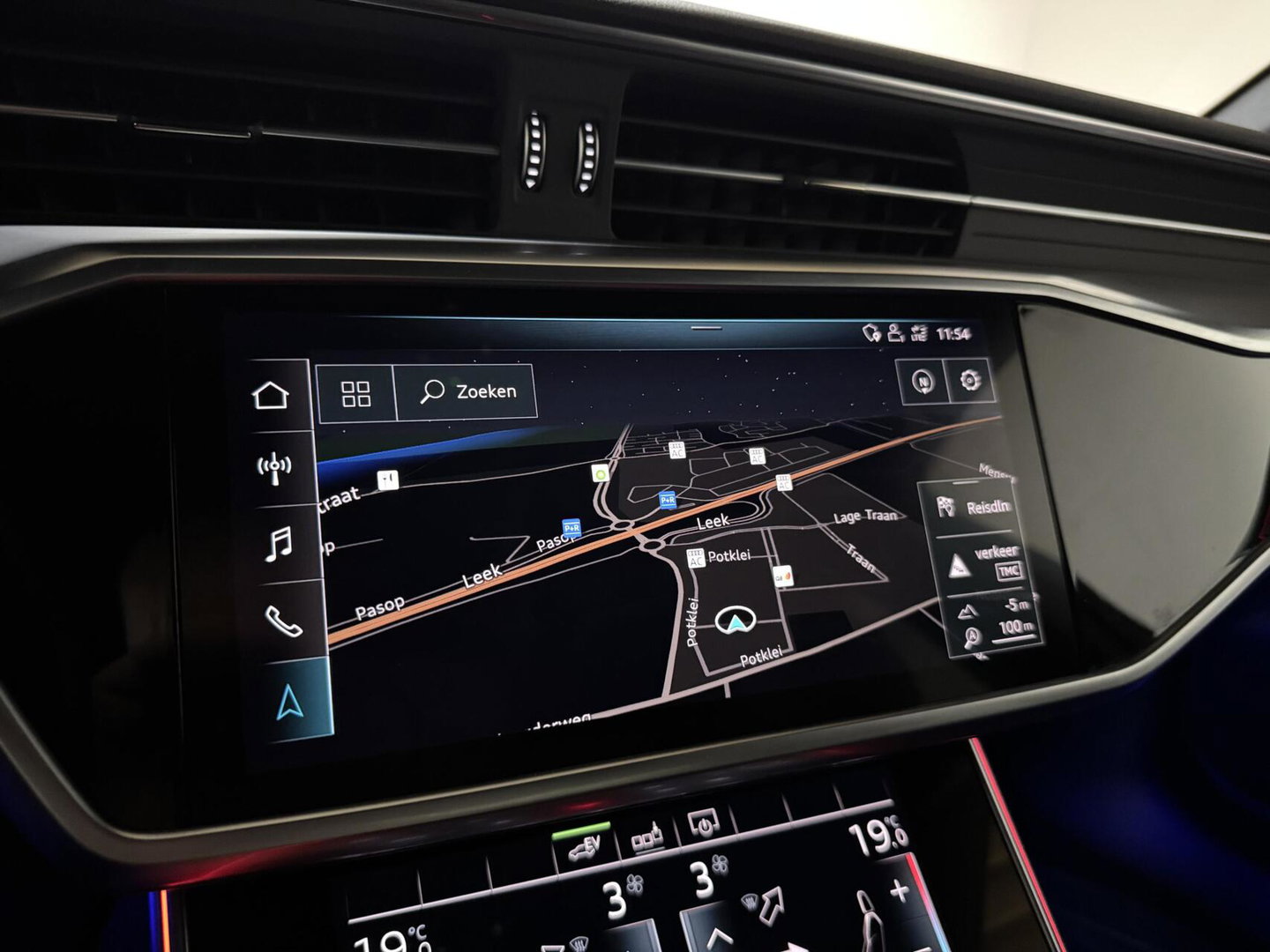 Audi A6 Limousine 55 TFSIe Quattro Competition Pano Leer Sfeer