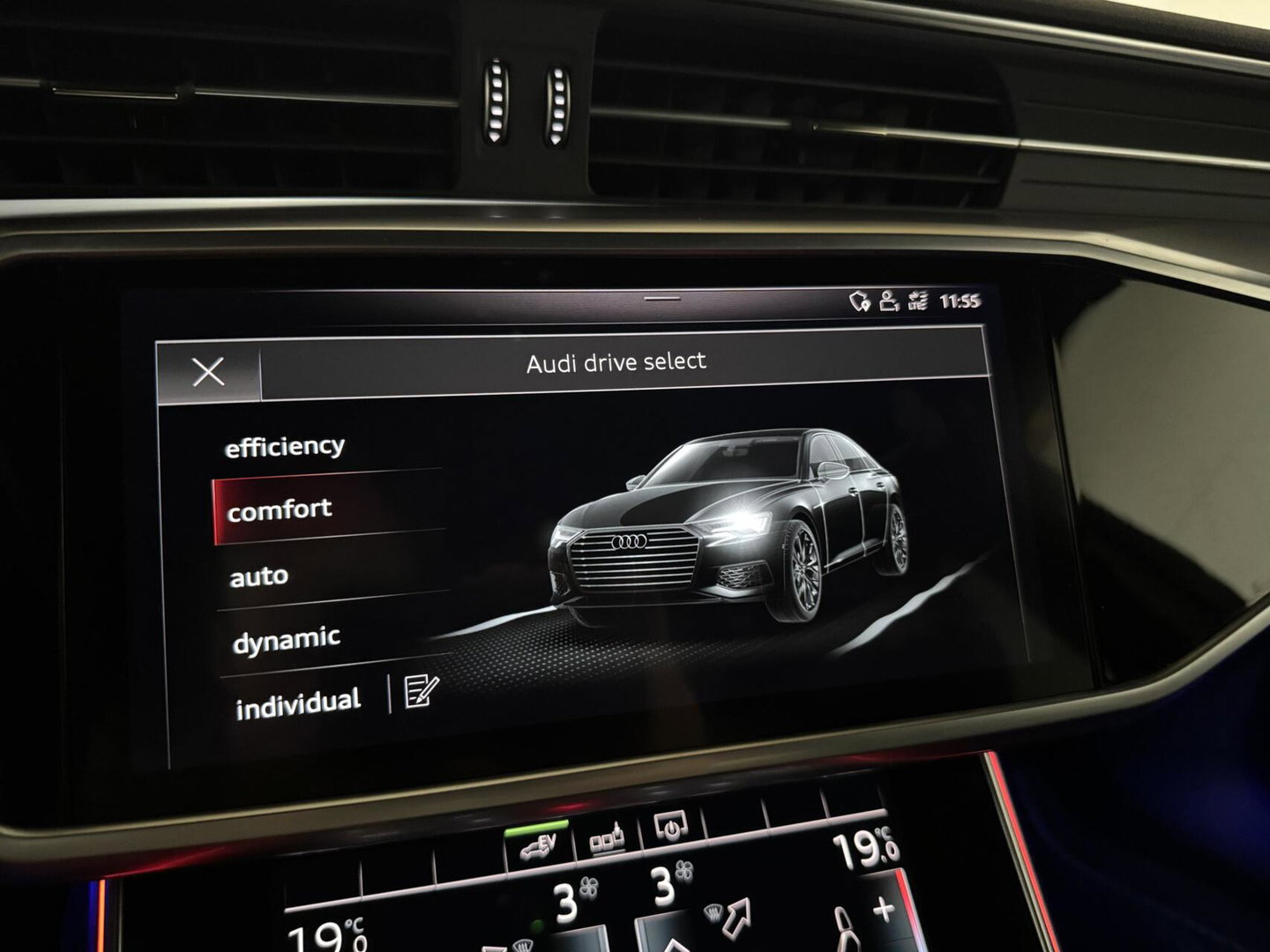 Audi A6 Limousine 55 TFSIe Quattro Competition Pano Leer Sfeer