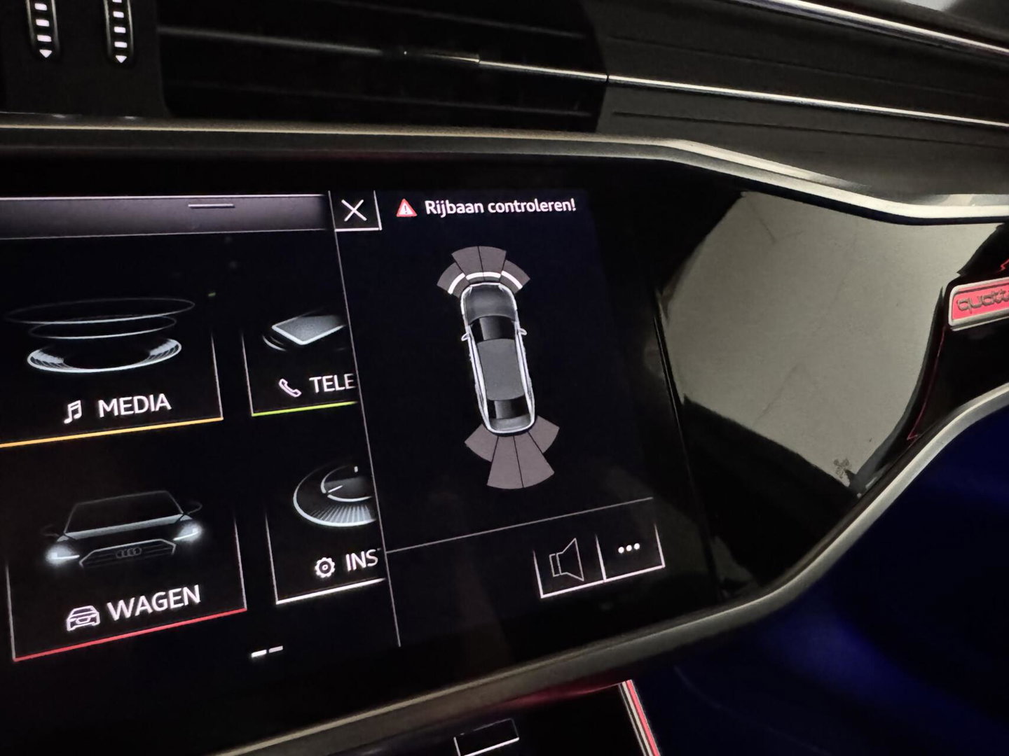 Audi A6 Limousine 55 TFSIe Quattro Competition Pano Leer Sfeer