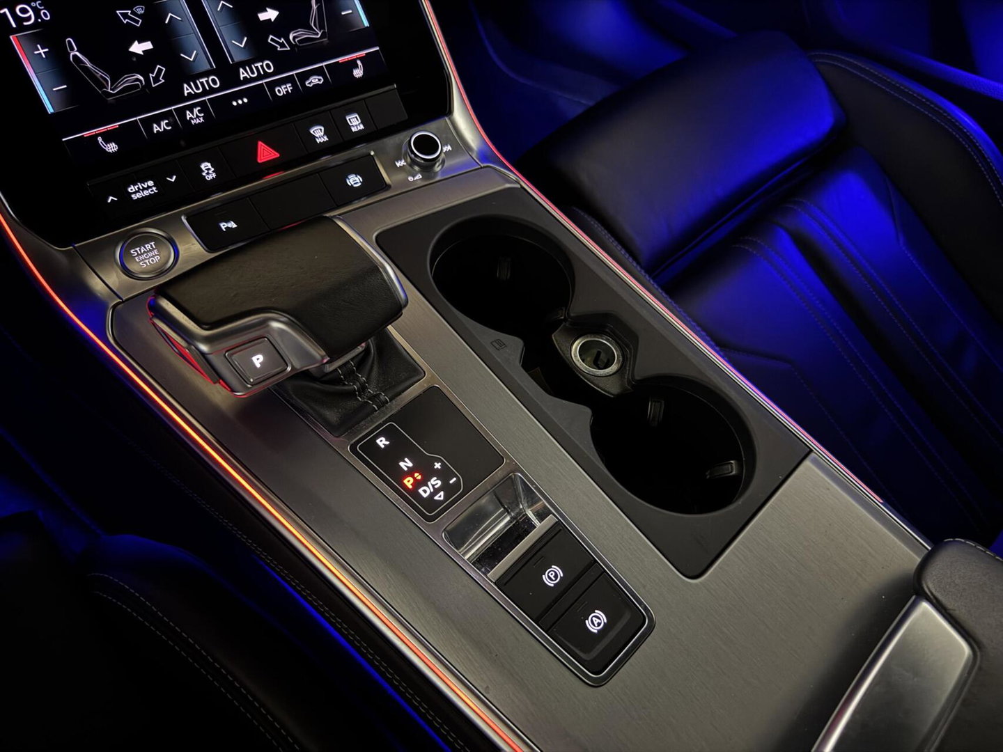 Audi A6 Limousine 55 TFSIe Quattro Competition Pano Leer Sfeer