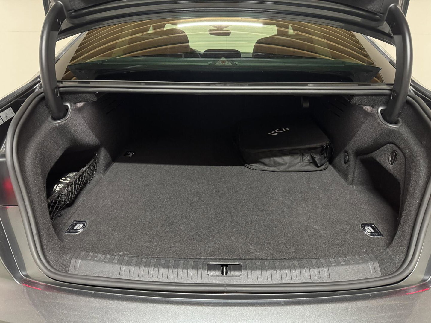 Audi A6 Limousine 55 TFSIe Quattro Competition Pano Leer Sfeer