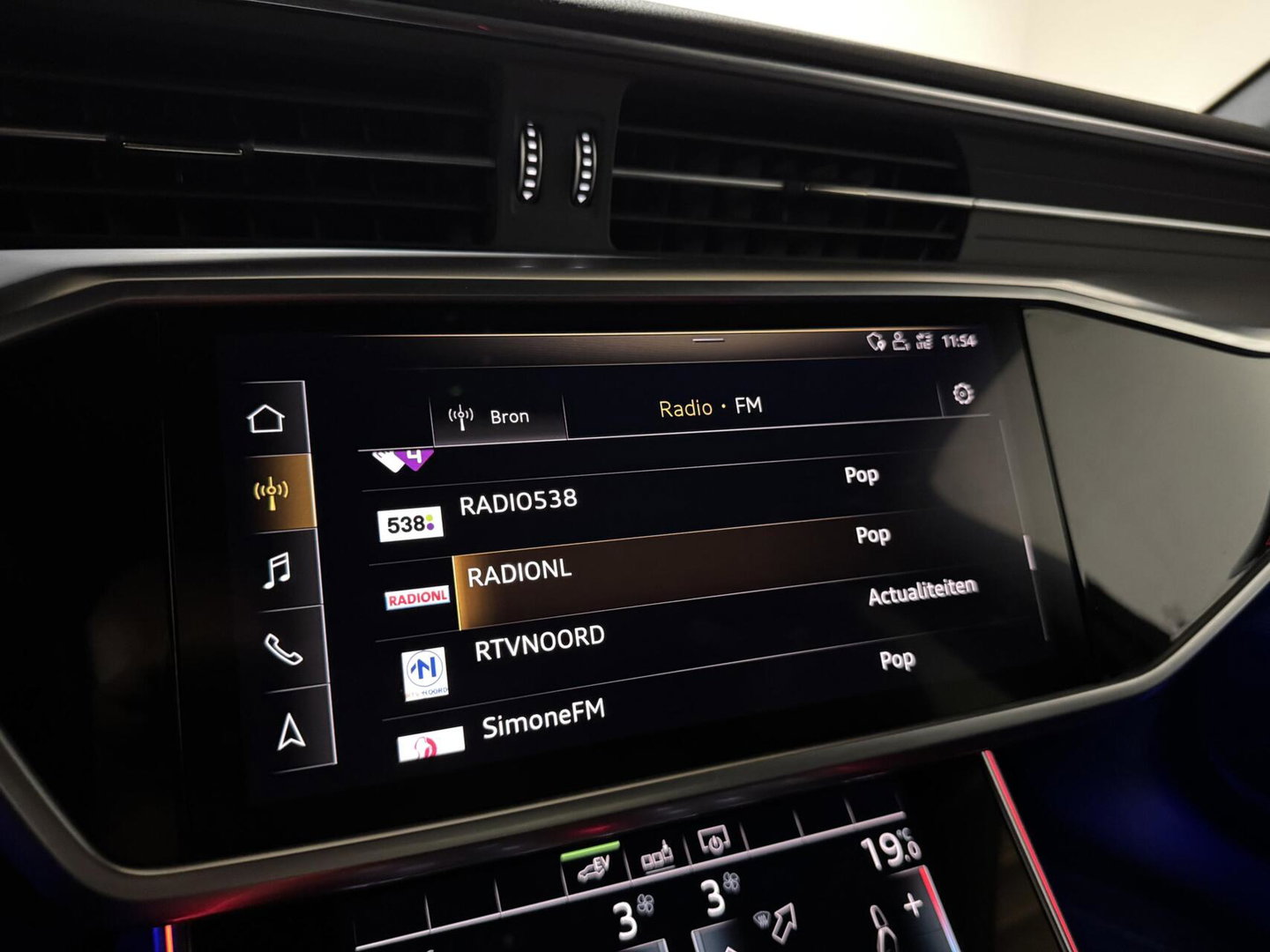 Audi A6 Limousine 55 TFSIe Quattro Competition Pano Leer Sfeer