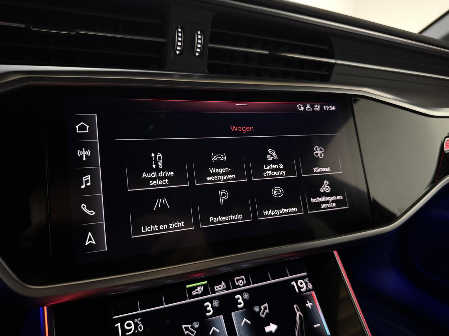 Audi A6 Limousine 55 TFSIe Quattro Competition Pano Leer Sfeer