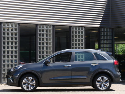 Kia e-Niro 64kWh DYNAMICLINE/ NL AUTO 1STE EIGENAAR/ SOH 100%