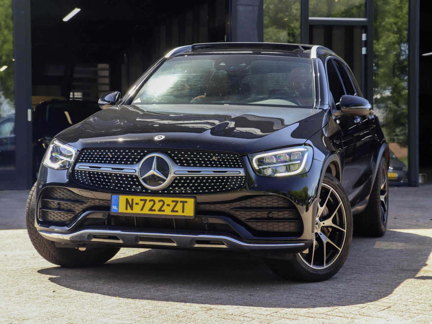 Mercedes-Benz GLC 200 4MATIC Premium Plus Burmester Trekhaak Panoramadak