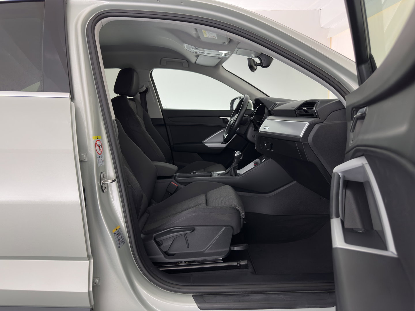 Audi Q3 Sportback 45 TFSI e Advanced Edition (Plug-in) (INCL.BTW) Aut. *FULL-LED | HEATED-SPORTSEATS | DIGI-COCKPIT | DAB+ | KEYLESS | NAVI-FULLMAP | PRIVACY-GLASS | BLINDSPOT | SHIFT-PADDLES | ECC | PDC | 19''ALU | TOWBAR*