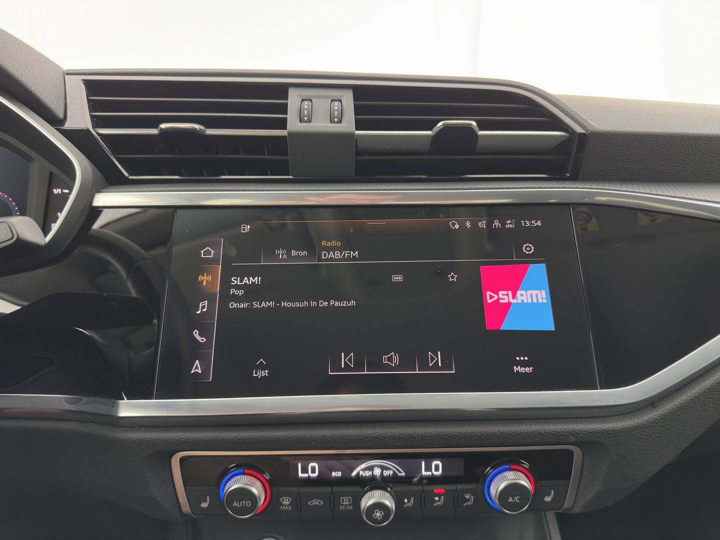 Audi Q3 Sportback 45 TFSI e Advanced Edition (Plug-in) (INCL.BTW) Aut. *FULL-LED | HEATED-SPORTSEATS | DIGI-COCKPIT | DAB+ | KEYLESS | NAVI-FULLMAP | PRIVACY-GLASS | BLINDSPOT | SHIFT-PADDLES | ECC | PDC | 19''ALU | TOWBAR*