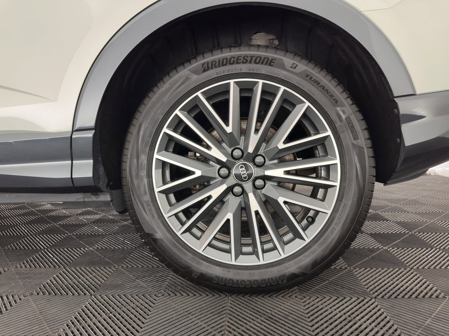 Audi Q3 Sportback 45 TFSI e Advanced Edition (Plug-in) (INCL.BTW) Aut. *FULL-LED | HEATED-SPORTSEATS | DIGI-COCKPIT | DAB+ | KEYLESS | NAVI-FULLMAP | PRIVACY-GLASS | BLINDSPOT | SHIFT-PADDLES | ECC | PDC | 19''ALU | TOWBAR*