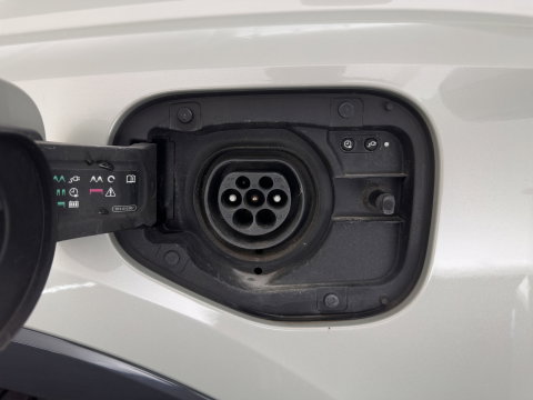 Audi Q3 Sportback 45 TFSI e Advanced Edition (Plug-in) (INCL.BTW) Aut. *FULL-LED | HEATED-SPORTSEATS | DIGI-COCKPIT | DAB+ | KEYLESS | NAVI-FULLMAP | PRIVACY-GLASS | BLINDSPOT | SHIFT-PADDLES | ECC | PDC | 19''ALU | TOWBAR*