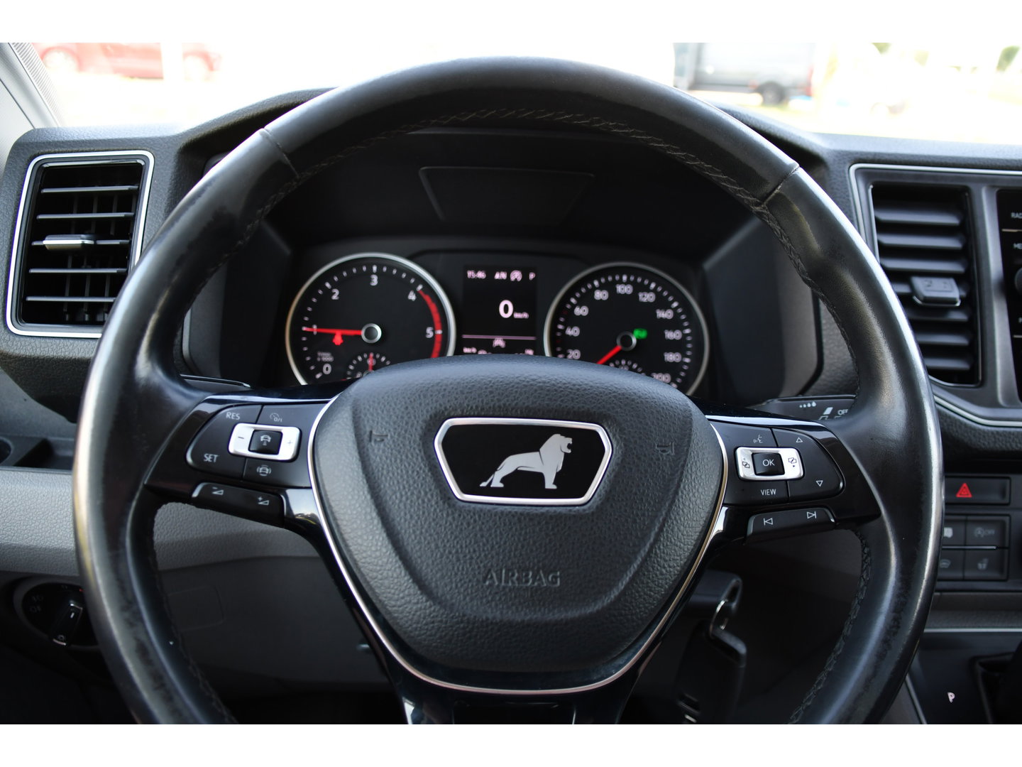 MAN TGE 3.180 35 2.0 L3H2 Black Edition FULL Options! Adaptieve Cruise, Camera, Carplay, 2 x Schuifdeur, LED, Clima, Stoelverarming, Multimedia, Stuurverwarming, Uniek!