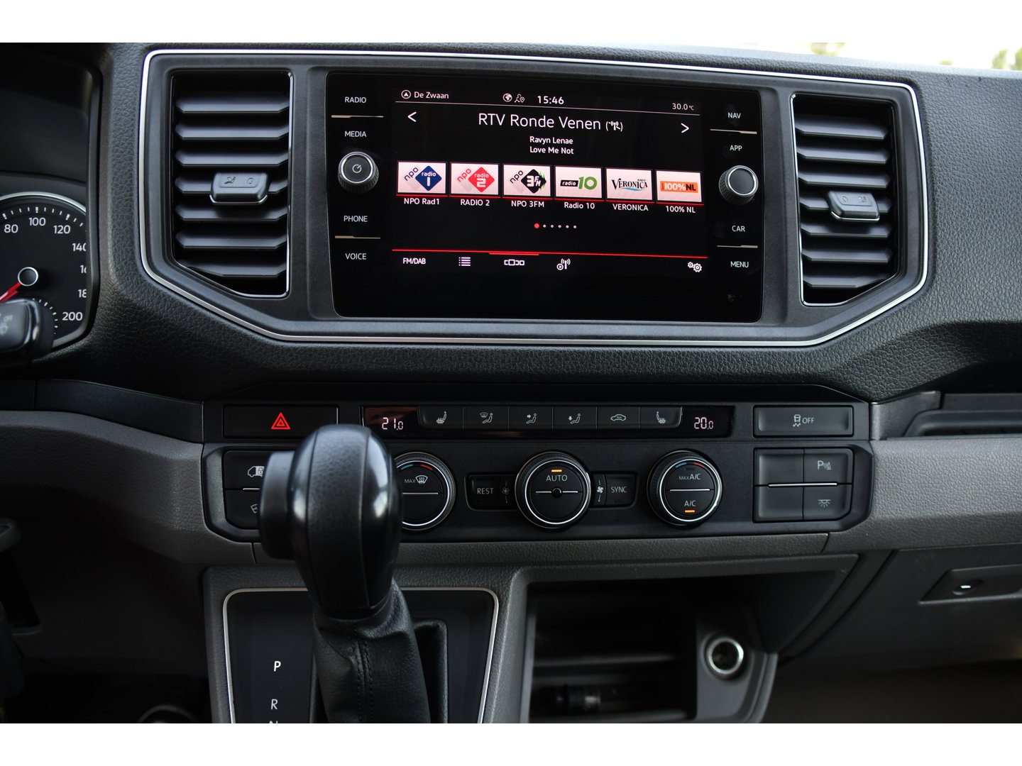 MAN TGE 3.180 35 2.0 L3H2 Black Edition FULL Options! Adaptieve Cruise, Camera, Carplay, 2 x Schuifdeur, LED, Clima, Stoelverarming, Multimedia, Stuurverwarming, Uniek!