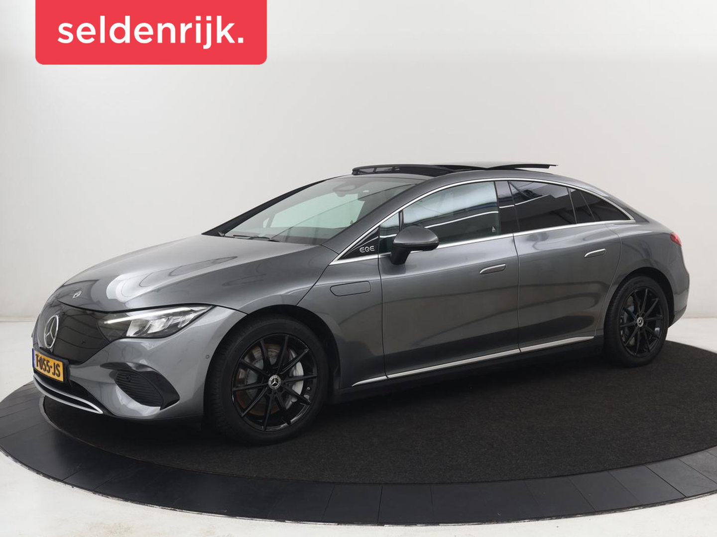 Mercedes-Benz EQE 300 Business Line 89 kWh SOH 95,8 | Panoramadak | Adaptive cruise | Burmester | Leder | Camera | Carplay | Warmtepomp | Stoelverwarming | Sfeerverlichting | Botspreventie