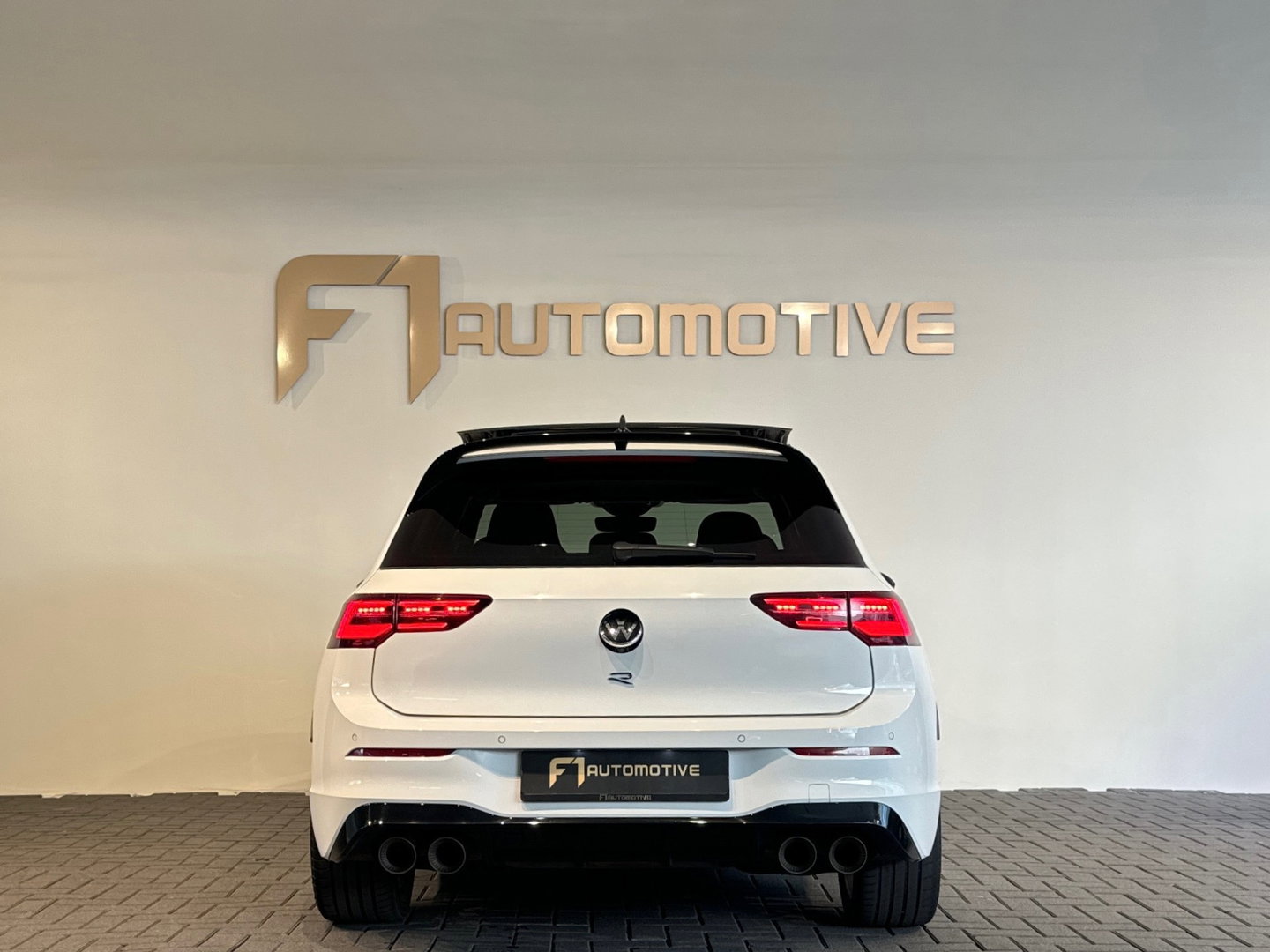 Volkswagen Golf 2.0 TSI R 4M Performance Pano|H/K|Akra|Drift