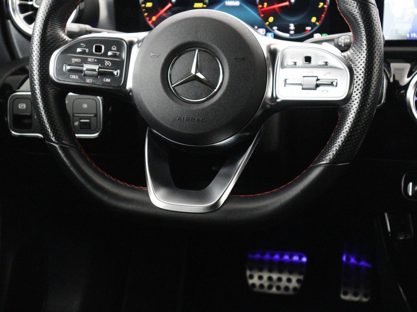 Mercedes-Benz CLA-Klasse Shooting Brake 180 Business Solution AMG