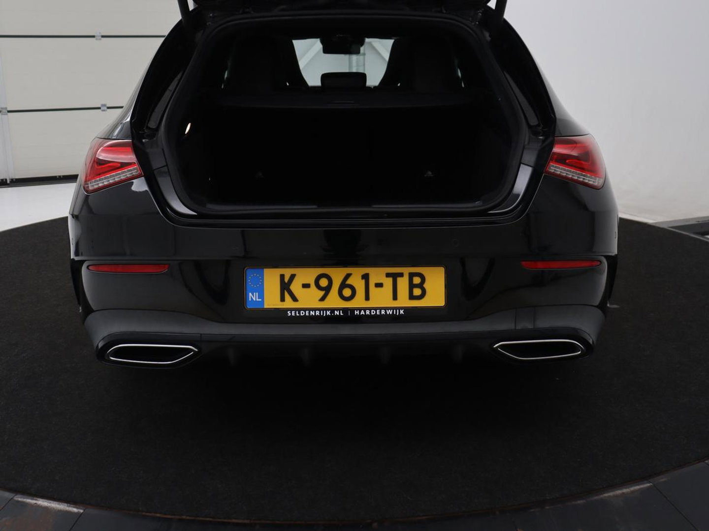 Mercedes-Benz CLA-Klasse Shooting Brake 180 Business Solution AMG