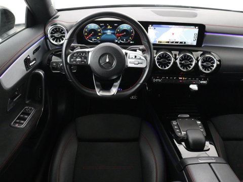 Mercedes-Benz CLA-Klasse Shooting Brake 180 Business Solution AMG