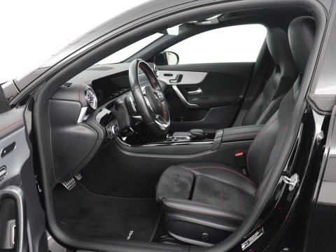 Mercedes-Benz CLA-Klasse Shooting Brake 180 Business Solution AMG