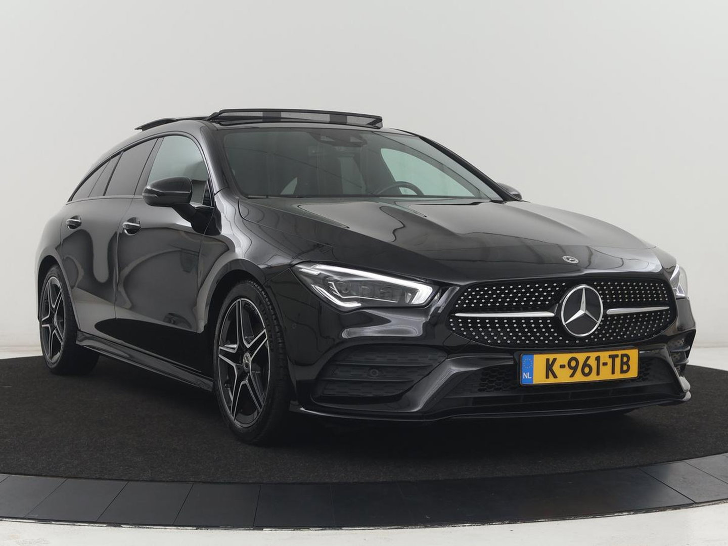 Mercedes-Benz CLA-Klasse Shooting Brake 180 Business Solution AMG