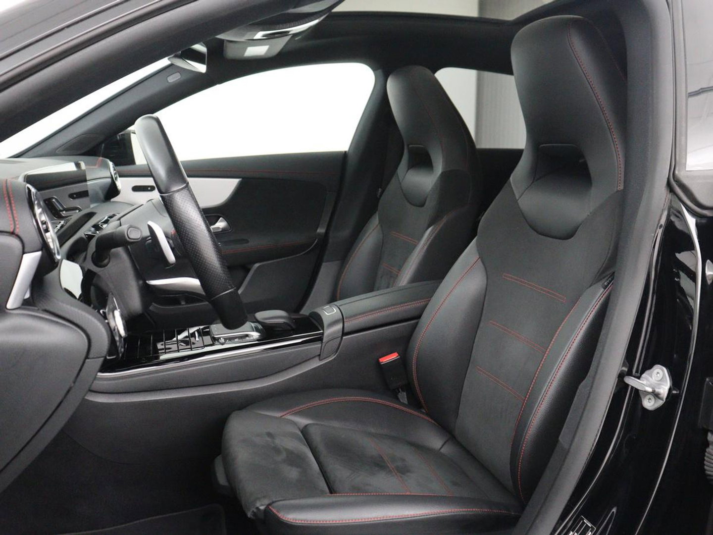 Mercedes-Benz CLA-Klasse Shooting Brake 180 Business Solution AMG