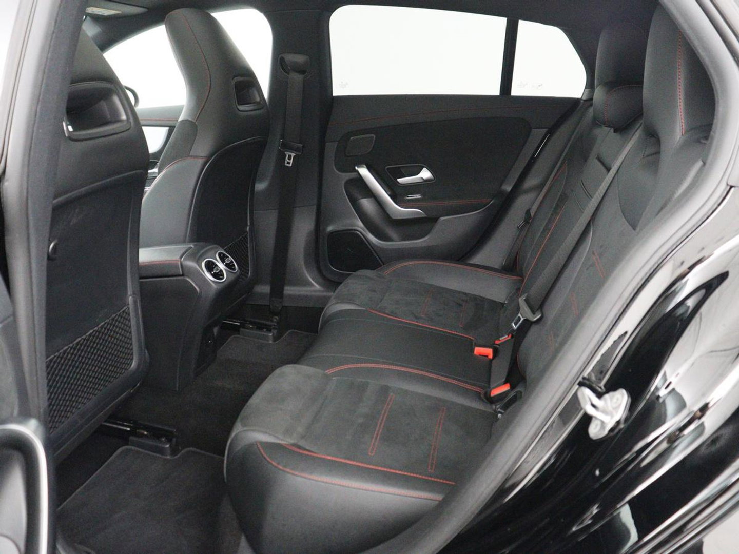 Mercedes-Benz CLA-Klasse Shooting Brake 180 Business Solution AMG