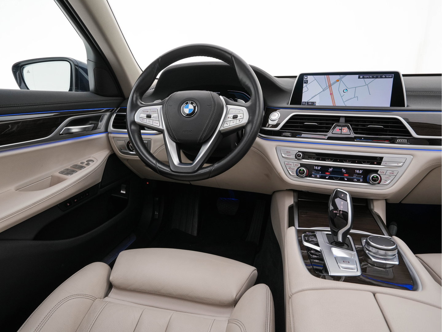 BMW 7 Serie 745Le (Plug-in) (INCL-BTW) *PANO | LEATHER | FULL-LED | HEAD-UP | BLINDSPOT | MEMORY-PACK | DIGI-COCKPIT | KEYLESS | DAB+ | CAMERA | HEATED-COMFORTSEATS | AMBIENTLIGHT | CARPLAY | SHIFTPADDLES | 18''ALU*