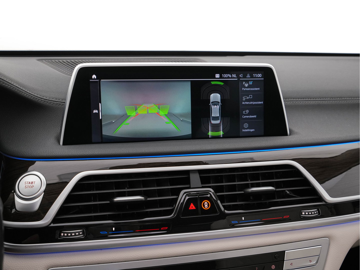 BMW 7 Serie 745Le (Plug-in) (INCL-BTW) *PANO | LEATHER | FULL-LED | HEAD-UP | BLINDSPOT | MEMORY-PACK | DIGI-COCKPIT | KEYLESS | DAB+ | CAMERA | HEATED-COMFORTSEATS | AMBIENTLIGHT | CARPLAY | SHIFTPADDLES | 18''ALU*