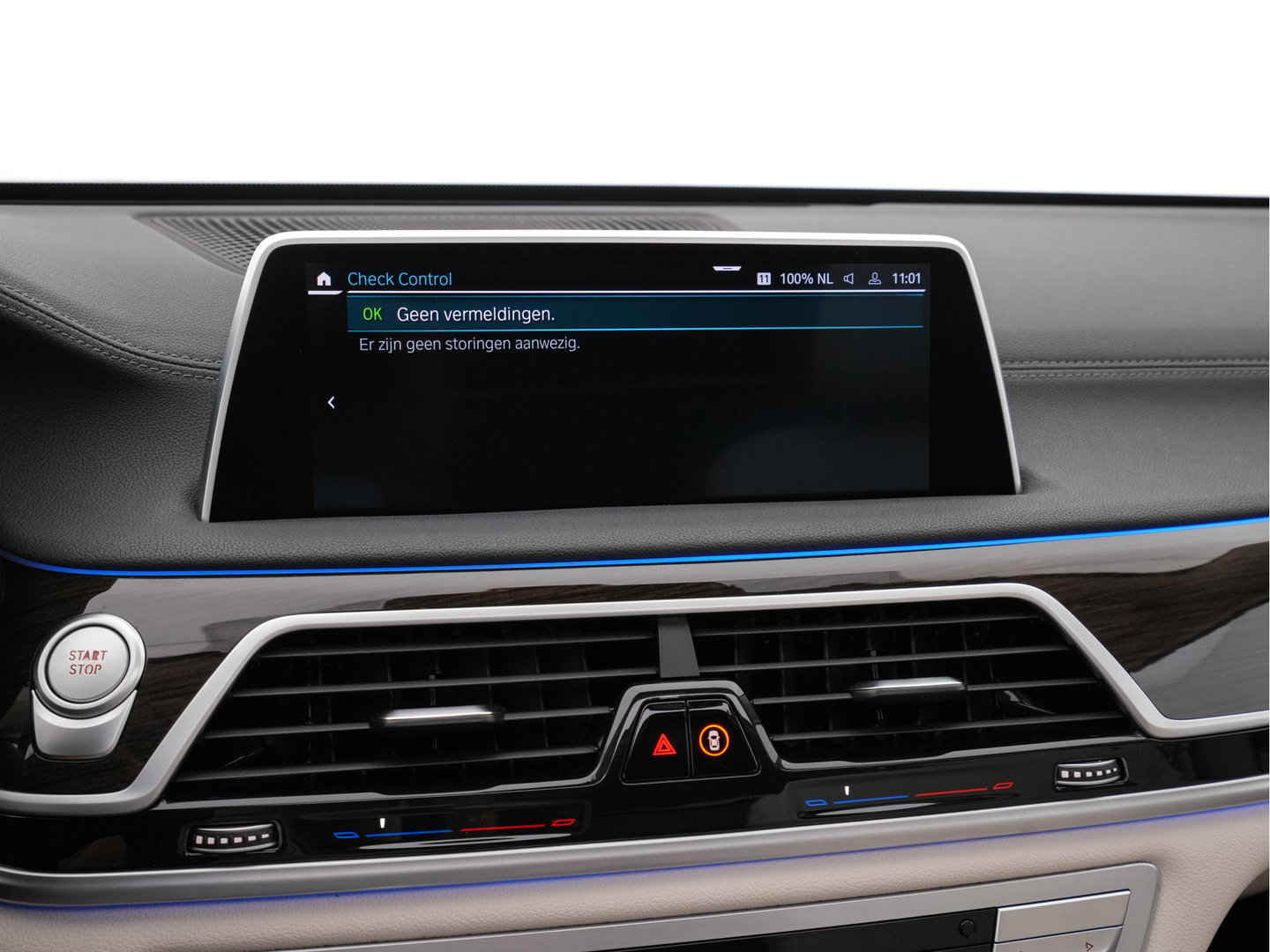 BMW 7 Serie 745Le (Plug-in) (INCL-BTW) *PANO | LEATHER | FULL-LED | HEAD-UP | BLINDSPOT | MEMORY-PACK | DIGI-COCKPIT | KEYLESS | DAB+ | CAMERA | HEATED-COMFORTSEATS | AMBIENTLIGHT | CARPLAY | SHIFTPADDLES | 18''ALU*