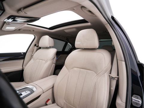 BMW 7 Serie 745Le (Plug-in) (INCL-BTW) *PANO | LEATHER | FULL-LED | HEAD-UP | BLINDSPOT | MEMORY-PACK | DIGI-COCKPIT | KEYLESS | DAB+ | CAMERA | HEATED-COMFORTSEATS | AMBIENTLIGHT | CARPLAY | SHIFTPADDLES | 18''ALU*