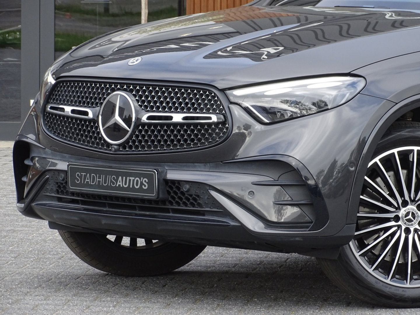 Mercedes-Benz GLC 300e 313PK 4-Matic / AMG / 2023 / Burmester / pano / 360°