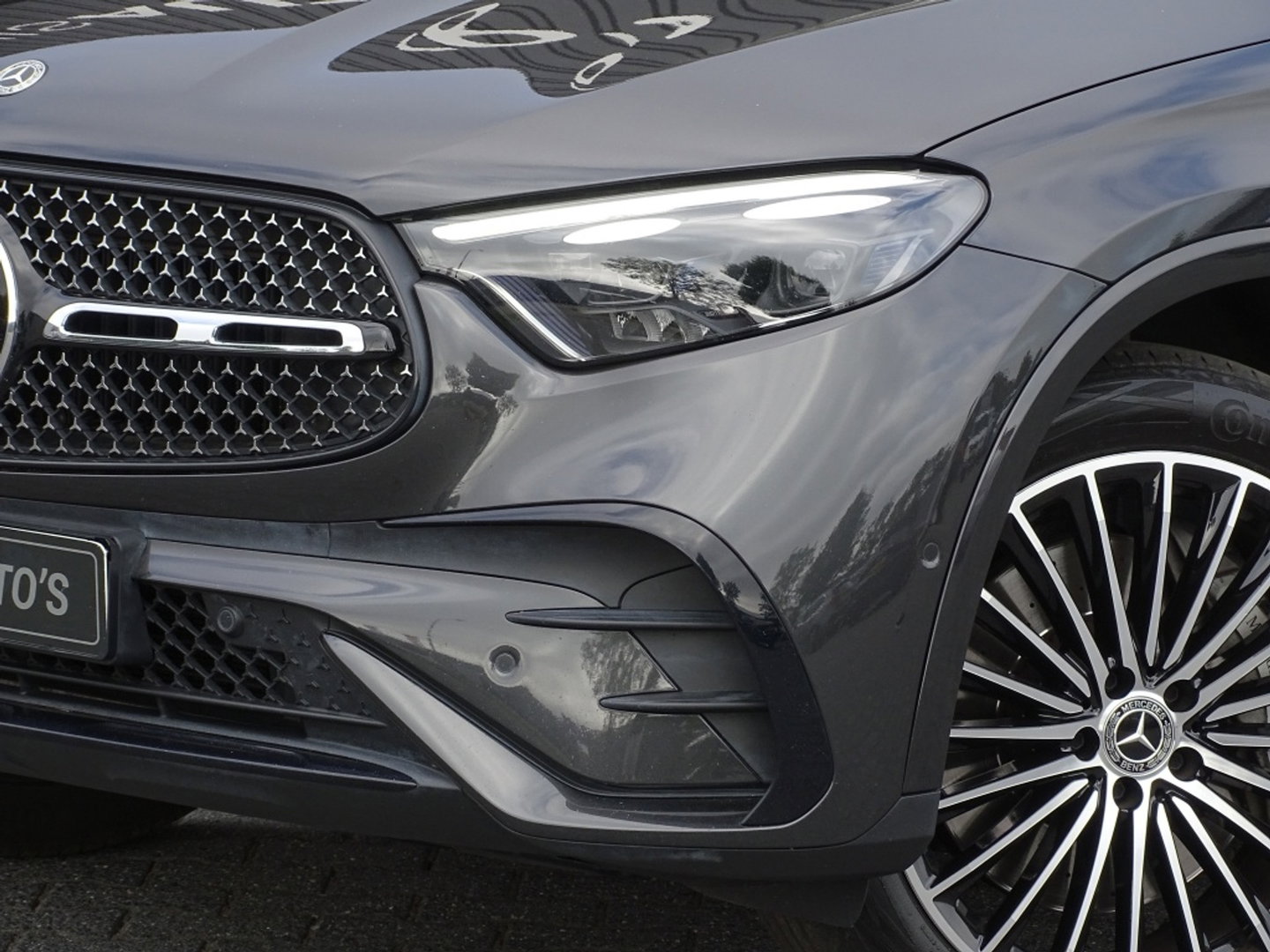 Mercedes-Benz GLC 300e 313PK 4-Matic / AMG / 2023 / Burmester / pano / 360°