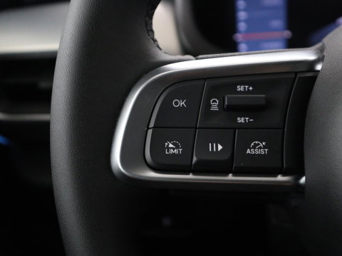 Jeep Avenger Longitude 54 kWh | SOH 97,5% | Adaptive cruise | Carplay | Camera | Full LED | Climate control | Parkeerhulp | Bluetooth | Side Assist | Digital Cockpit