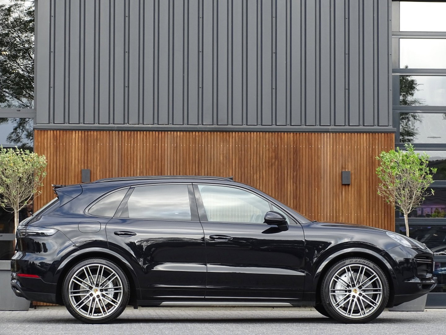 Porsche Cayenne 4.0 Turbo V8 549PK Sport Design / Carbon / PDLS+ / Keramische re