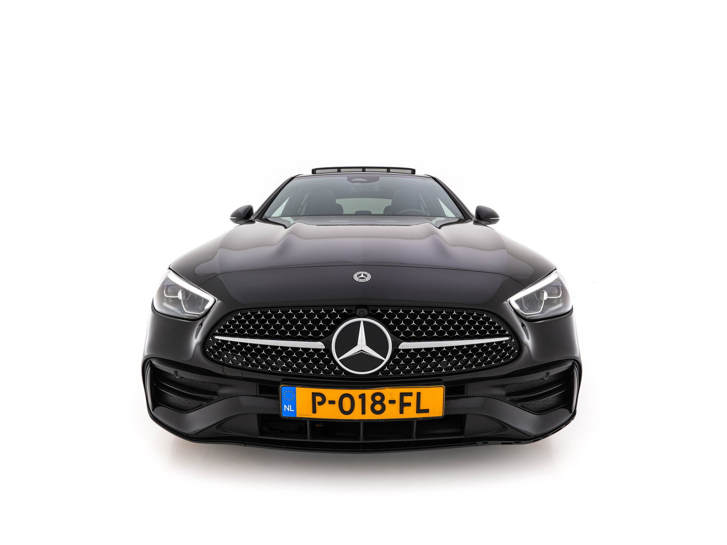 Mercedes-Benz C-Klasse 180 AMG Line (INCL-BTW) *PANO | LEATHER | FULL-LED | HEATED-SPORTSEATS | DIGI-COCKPIT | BLINDSPOT | CAMERA | DAB | AMBIENTLIGHT | SHIFTPADDLES | PRIVACY-GLASS | ECC | PDC | CRUISE | CARPLAY | 18''ALU*