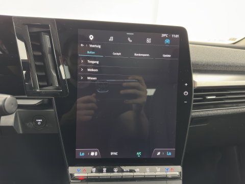Renault Mégane E-Tech EV60 Optimum Charge Evolution [ 3-Fase ] (INCL-BTW) Aut. *FULL-LED | CAMERA | LANE-ASSIST | KEYLESS | NAVI-FULLMAP | CARPLAY | COMFORTSEATS | DIGI-COCKPIT | ECC | PDC | 18"ALU*