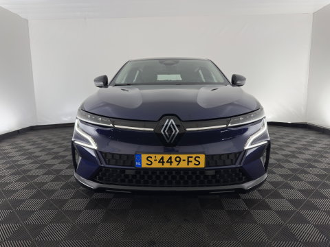Renault Mégane E-Tech EV60 Optimum Charge Evolution [ 3-Fase ] (INCL-BTW) Aut. *FULL-LED | CAMERA | LANE-ASSIST | KEYLESS | NAVI-FULLMAP | CARPLAY | COMFORTSEATS | DIGI-COCKPIT | ECC | PDC | 18"ALU*